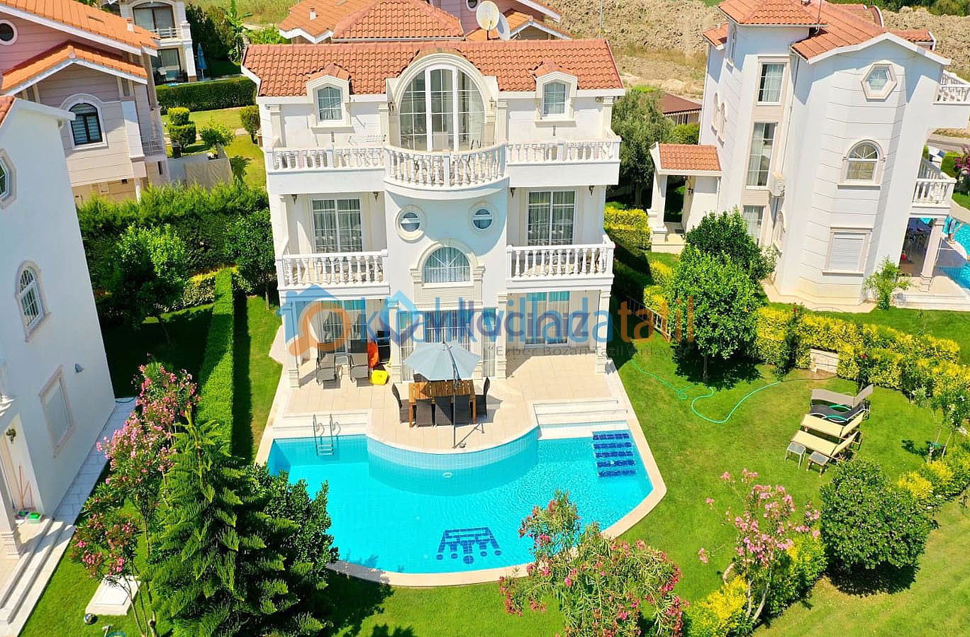 Serik Belek�te Plaja Yakın Geniş Aileler İçin Uygun Özel Havuzlu Villa